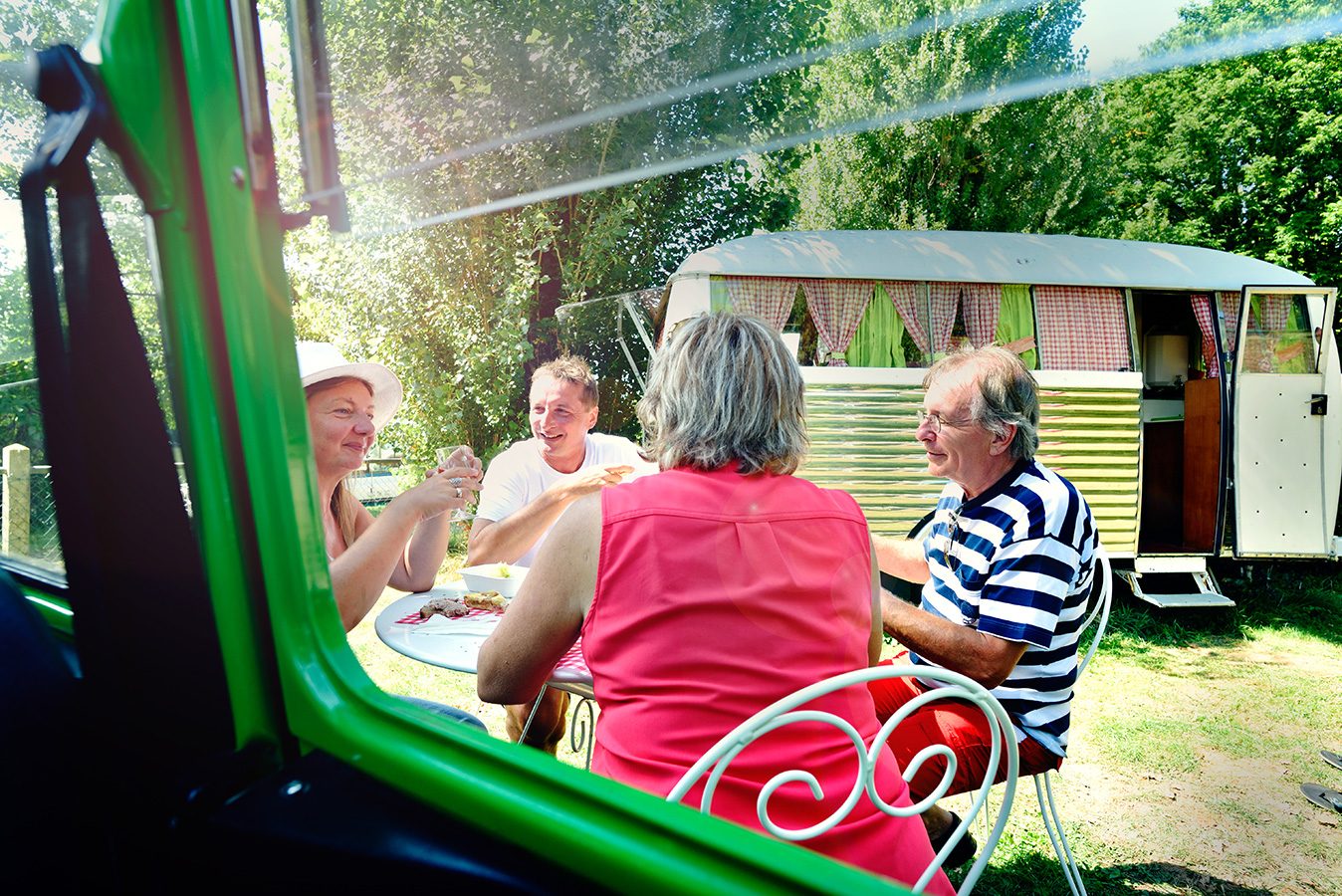 Camping l'Oeil dans le Rétro