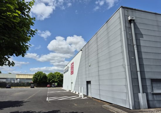 Ancien local commercial – La Flèche