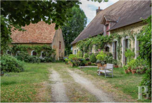 CHATEAU 16E ET JARDINS A PROXIMITE DU MANS