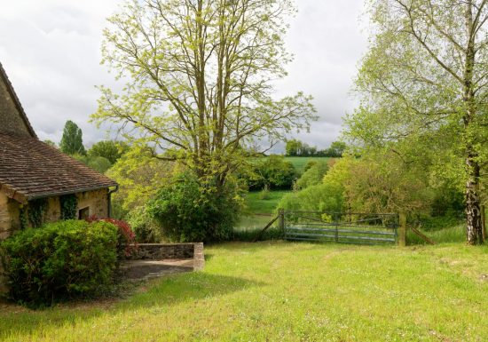 ENSEMBLE COMPOSÉ DE DEUX GÎTES ET D’UNE MAISON