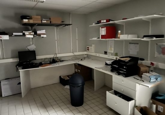 Ancien local commercial polyvalent Fresnay-sur-Sarthe