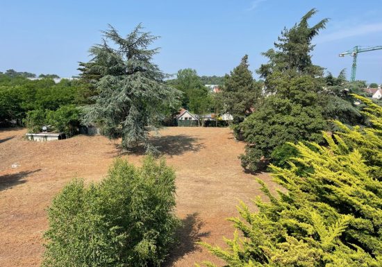 Votre prochain 5 étoiles au Mans, en face des 24h / Your next 5* hôtel in Le Mans opposite the 24h