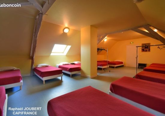 GITE DE GROUPE DE 10 PIECES 500 M² – PERCHE SARTHOIS